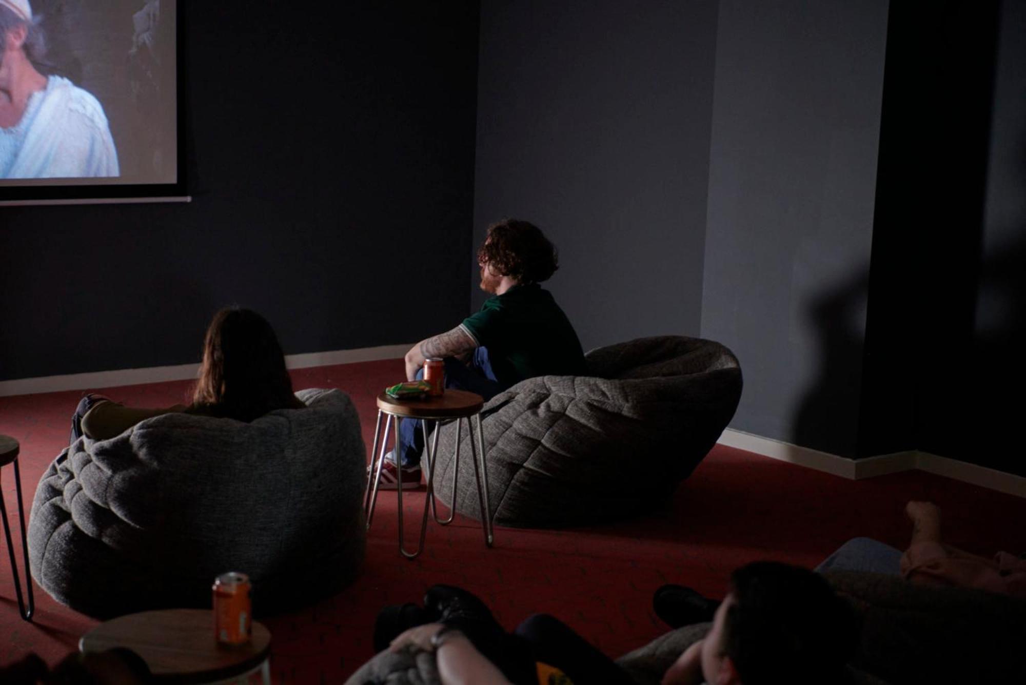 Canvas Glasgow: Private Rooms and Studios with Shared Kitchen Near City Centre Exterior photo